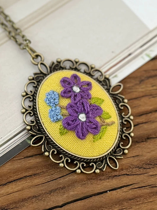 Vintage Embroidery Necklace Kit (DIY Edition)
