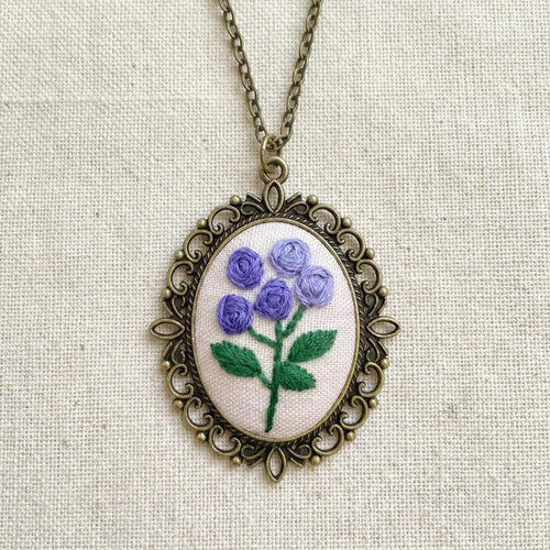 Vintage Embroidery Necklace Kit (DIY Edition)