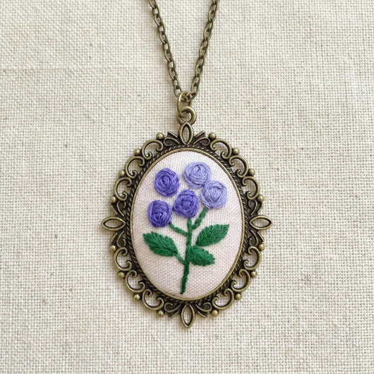 Vintage Embroidery Necklace Kit (DIY Edition)