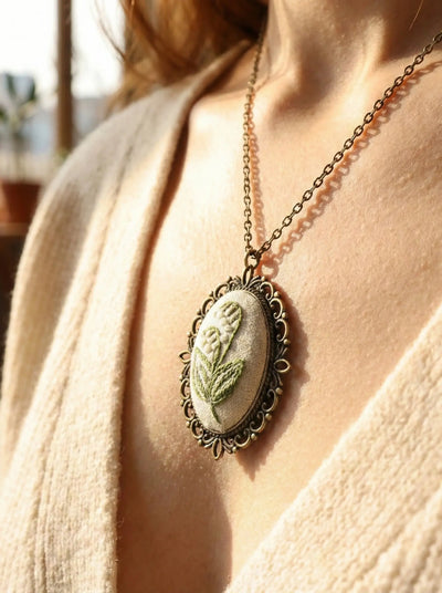 Vintage Embroidery Necklace Kit (DIY Edition)
